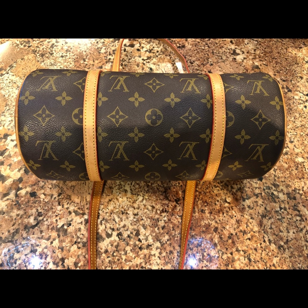 Louis Vuitton Papillon Monogram 26 Handbag